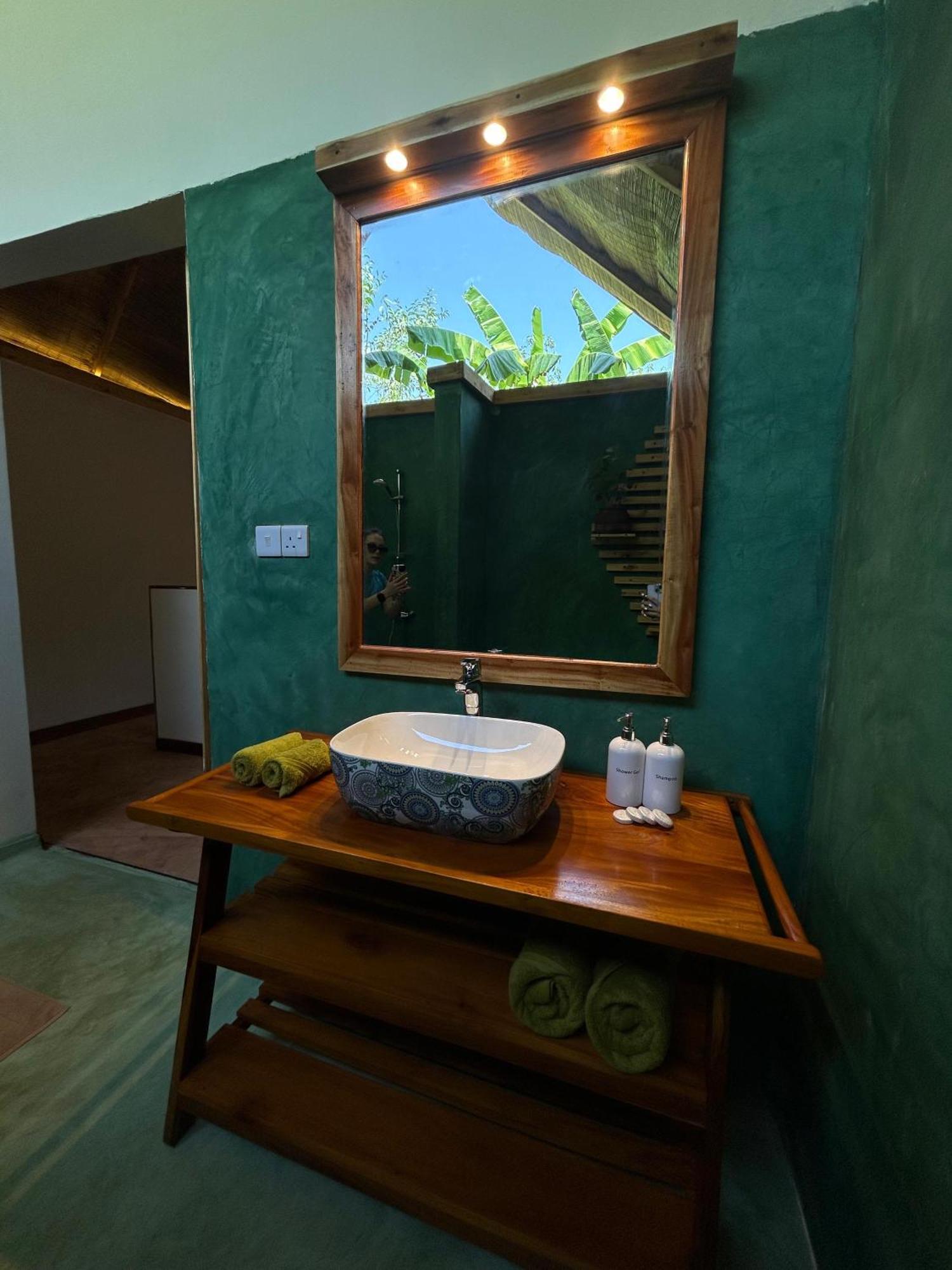 Kidoti Bay Hotel Ngoại thất bức ảnh